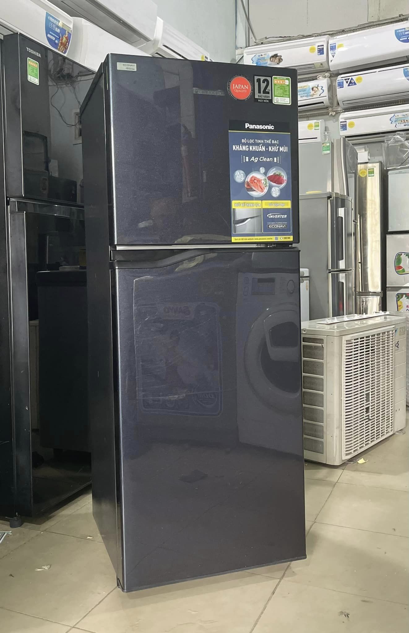 Tủ lạnh cũ Panasonic Inverter 188 lít NR-BA229PKVN mới 95%